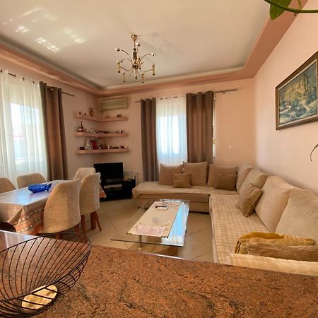 Vila Floban & Mirdar Koshi Sarande Luaran gambar