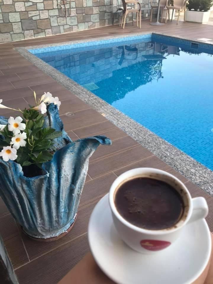 Vila Floban & Mirdar Koshi Sarande Luaran gambar