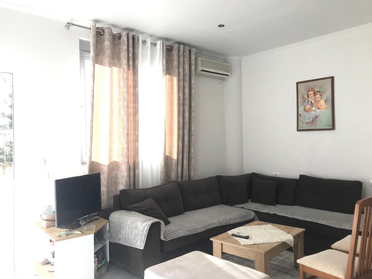 Vila Floban & Mirdar Koshi Sarande Luaran gambar