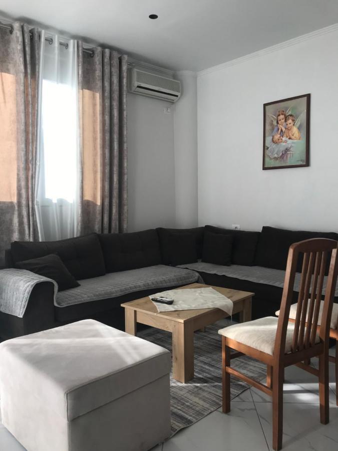 Vila Floban & Mirdar Koshi Sarande Luaran gambar