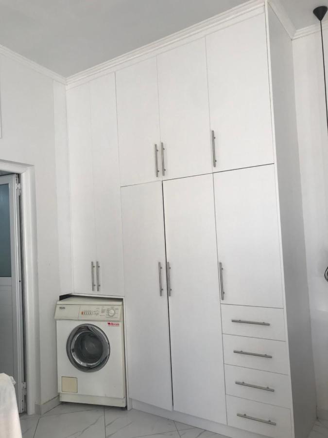 Vila Floban & Mirdar Koshi Sarande Luaran gambar