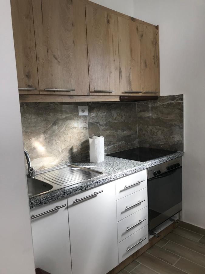 Vila Floban & Mirdar Koshi Sarande Luaran gambar