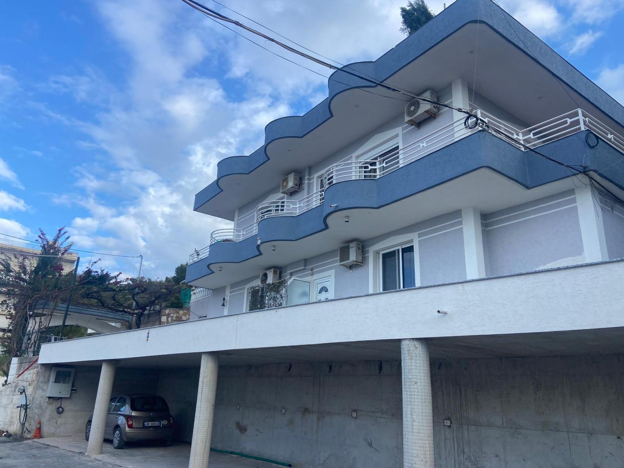 Vila Floban & Mirdar Koshi Sarande Luaran gambar