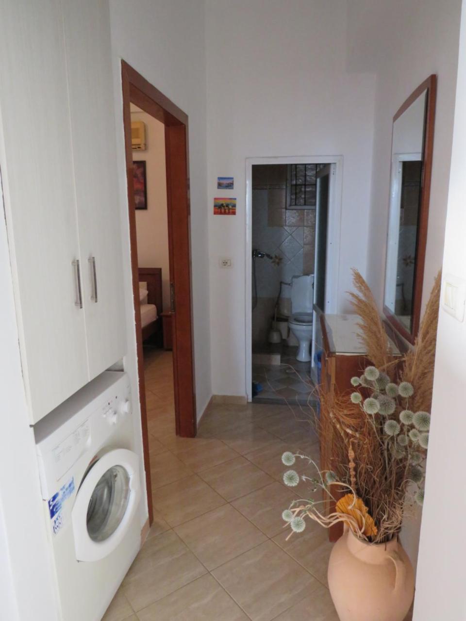 Vila Floban & Mirdar Koshi Sarande Luaran gambar