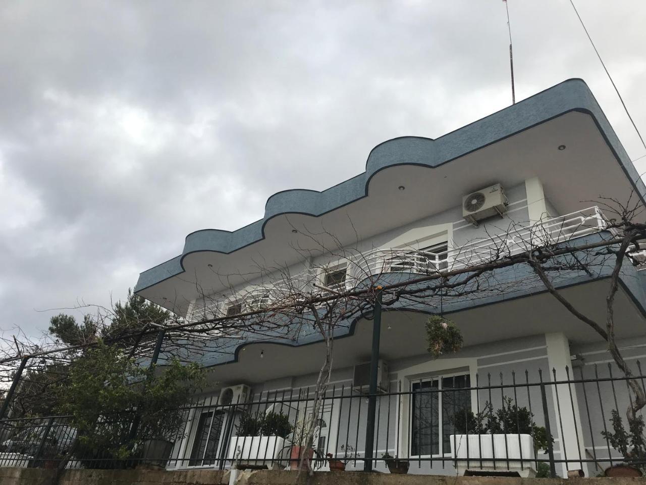 Vila Floban & Mirdar Koshi Sarande Luaran gambar